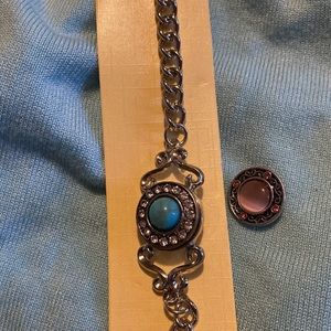 Snap bracelet with bonus charm